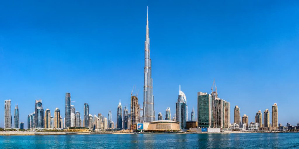 Downtown Dubai Guide: Burj Khalifa, Mall & Where to Stay 2 Burj Khalifa and the Downtown Dubai skyline on a clear day